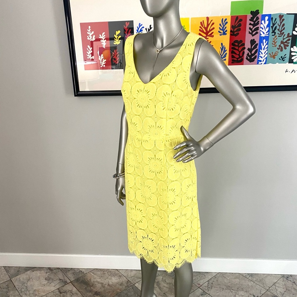 Paris France - Yellow Lace Inlay & Fully Lined - Beautiful Detailing